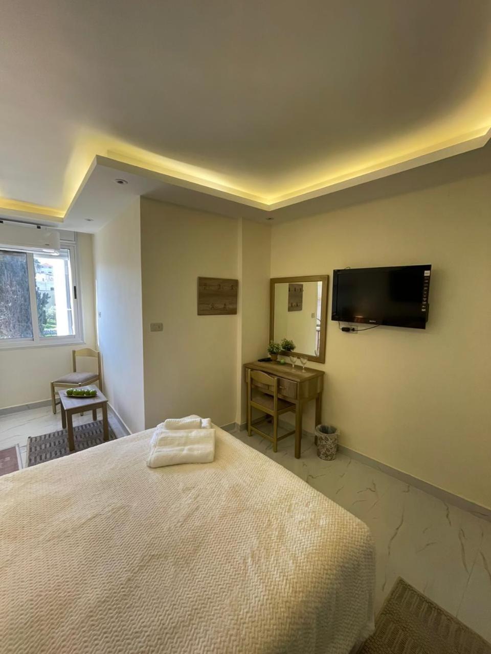 Classy Hostel Madaba Exterior foto