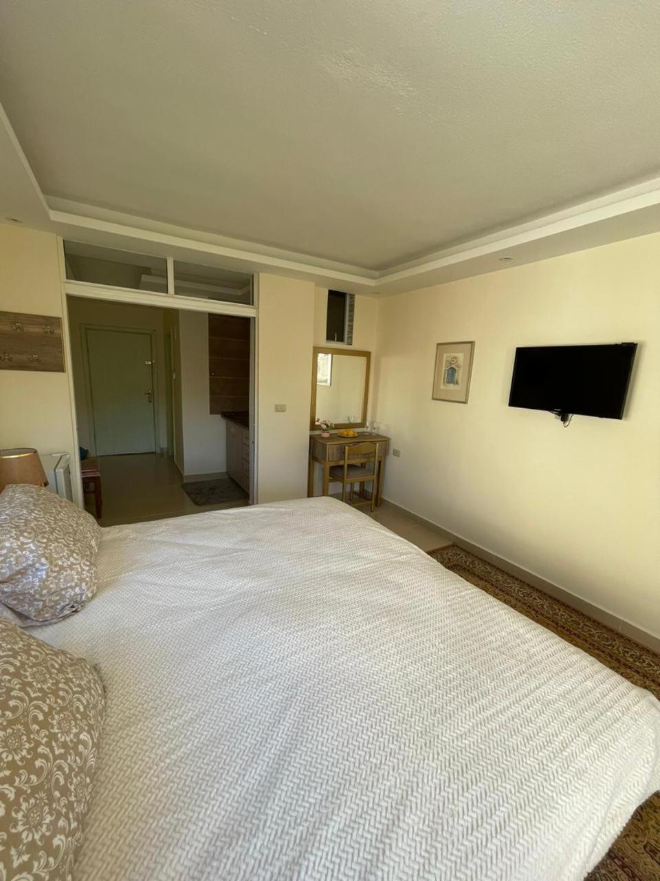 Classy Hostel Madaba Exterior foto